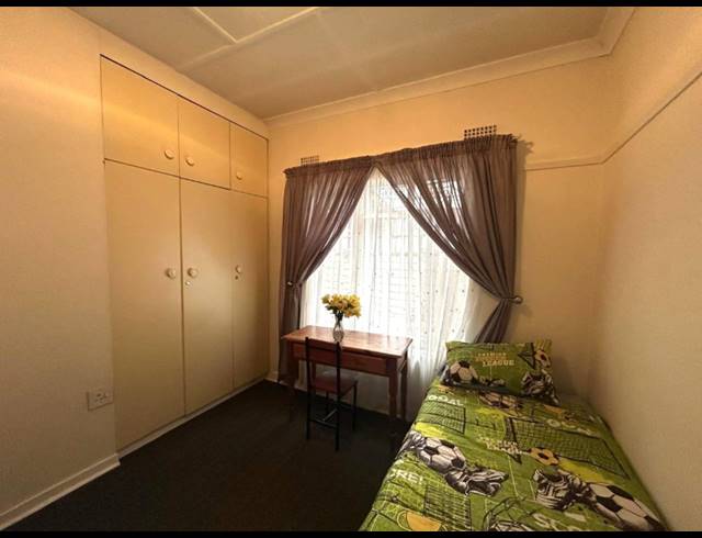 3 BEDROOM HOUSE FOR SALE IN SOUTH CREST
